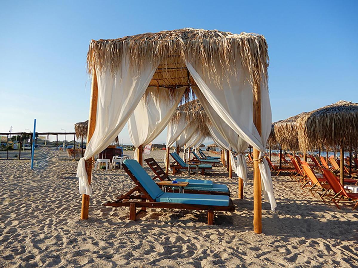 Seaside Villa Неа-Потідея Екстер'єр фото
